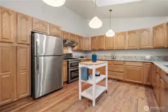 Expansive kitchen with Granite Countertops