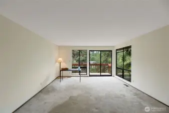 4 bedrooms on same floor including Large primary en suite