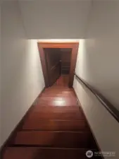 This is on the way up. All beautiful wood floors and the rooms are amazing.