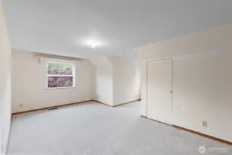 Extra Bedroom/Den
