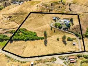 9.44 Acres Manicured grounds, pasture and play areas