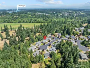 On location shot of cul-de-sac and proximity to Lake Tapps.