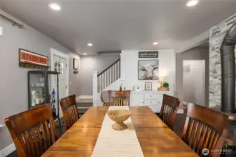 Spacious and plenty of room for guests!