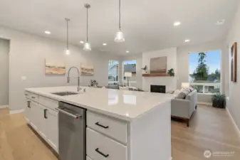 Photographs are for illustrative purposes only. Features, finishes, interior/exterior colors, landscaping and floorplan shown may vary from actual homes built