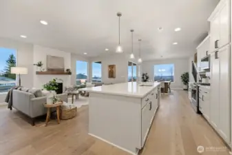 Photographs are for illustrative purposes only. Features, finishes, interior/exterior colors, landscaping and floorplan shown may vary from actual homes built