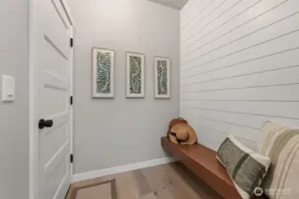 Photographs are for illustrative purposes only. Features, finishes, interior/exterior colors, landscaping and floorplan shown may vary from actual homes built