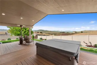 Beautiful Covered Deck  with Fabulous VIEW