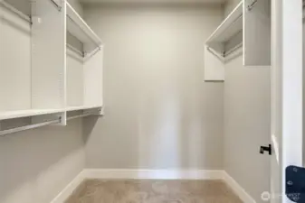 4th bedroom walk0in closet