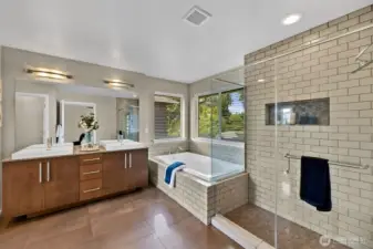Ample 5 piece primary bath