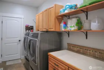 LAUNDRY AREA WITH FOLDING COUNTER
