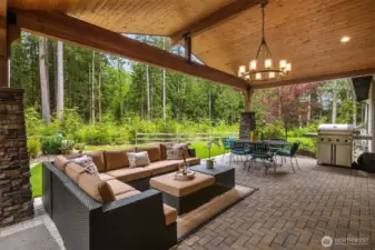 Just in time for summer entertaining and barbecue parties.