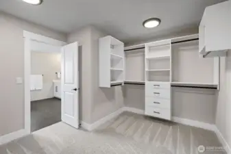 Photos are of a home in a different community and are for illustration purposes only to reflect typical finishes.  May depict seller enhancements.  Colors and options may vary.