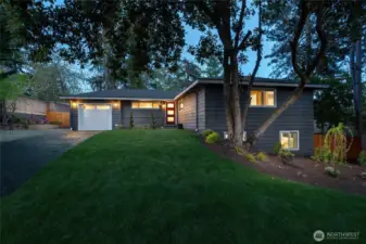 Evenings are sublime in "A home for all seasons"