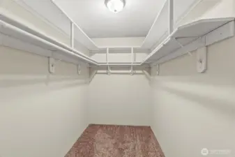 walk-in closet