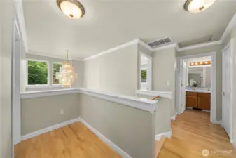 Upstairs landing to additional bedrooms