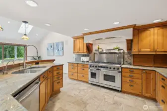 Large "rustic" kitchen, includes double ovens, hood fan . . .