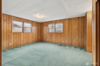 Great sized primary bedroom w/two closets!