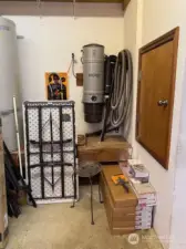 Vacuum system built in