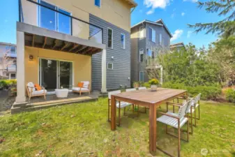 Charming backyard Virtually Staged