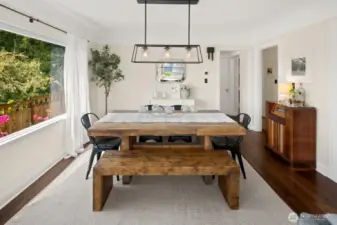 Here's a close up of the dining room, the dining room light is new.