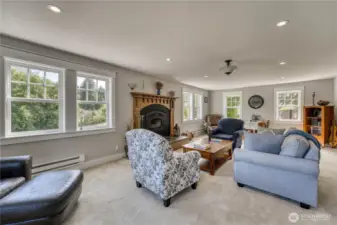 The abundance of windows let the natural light pour in.