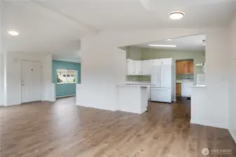 Light and bright kitchen with lots of cabinets