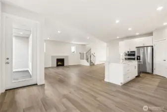 Disclaimer Secondary photos of same floor plan on different lot in different community: Photos are from another Luna, finishes, upgrades, and features may vary.