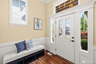 Light-drenched entry