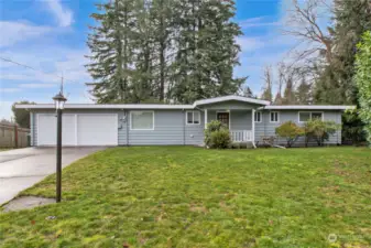 Welcome home to 1011 Lake Terrace Drive SW Tumwater WA 98512