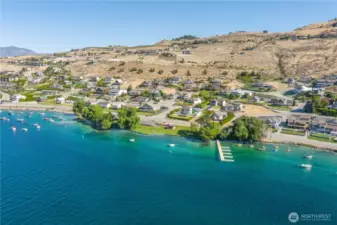Docks, walk-in sandy beach, vollyball courts, and restrooms