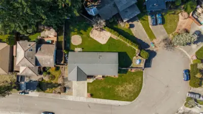 The overhead perspective shows how the home sits on the lot.