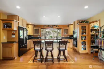 Spacious with lots of counter and cabinet space.