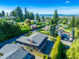 Close proximity to water and downtown Everett.