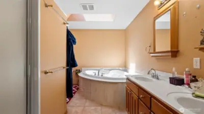 Primary bath with soaker tub and shower