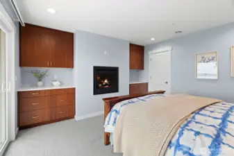 Custom built in drawers & cabinets, Propane fireplace