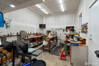 Shop space in the oversized 2 car garage.