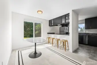 End unit, allows for so much light!