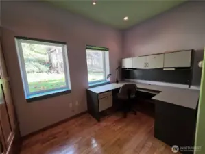 office/craft space/library