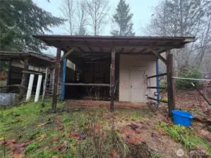 haybarn, stall, tack room