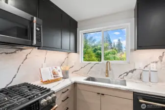 Many updgrades including under cabinet lighting.