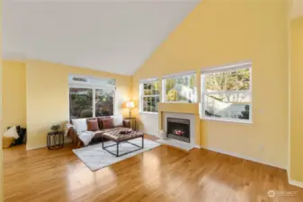 Hardwood floors w/gas fireplace