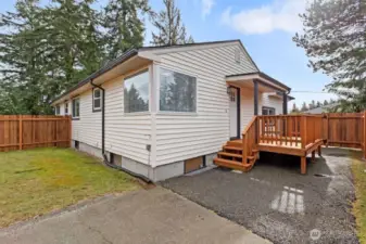 Side entrance to house from deck