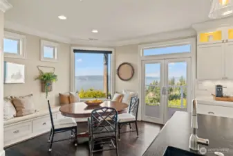Breakfast nook with a view! Custom built-in bench.