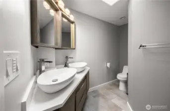 Main Upper BA