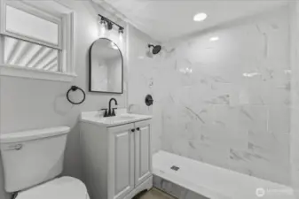 Completely Remodeled En-Suite Bathroom