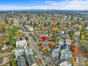 If you're looking for ideal location, this one is it folks!