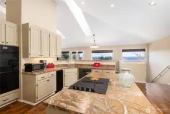 Beautiful Gourmet Kitchen