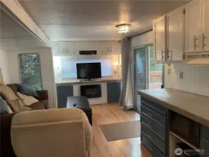 Electric fireplace