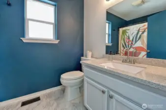 Upstairs full bathroom.