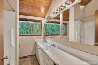 Full Bathroom Upstairs